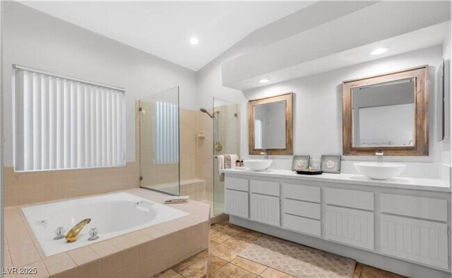 Building Photo - 2533 Seascape Dr