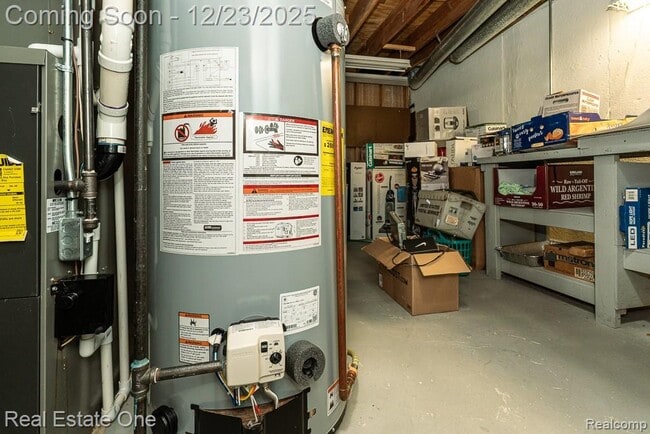 Building Photo - 1574 Devonshire Dr