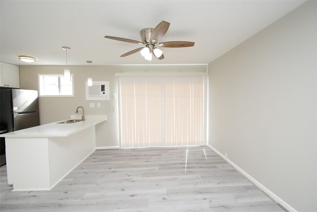 Building Photo - 2515 Yoakum Blvd