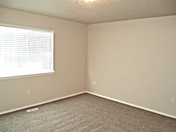 Building Photo - 11296 Tamsworth Dr