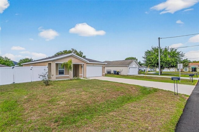 Building Photo - 842 Gila Way