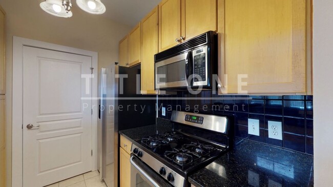 Building Photo - 799 Hammond Drive Unit 425 - Available Now