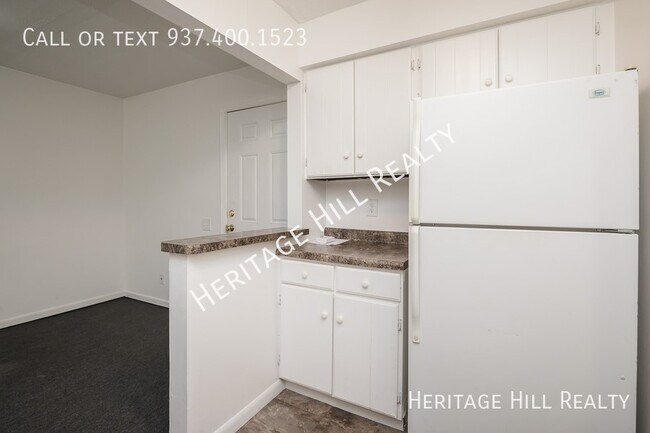 Building Photo - 2 bedroom, 1.5 bath unit in Fairborn withi...