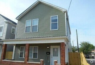 Building Photo - 320 M St