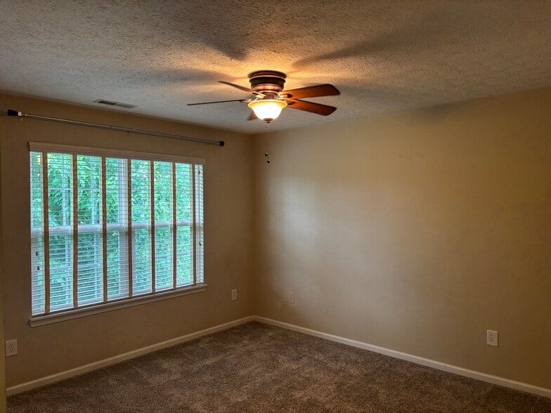 Upstairs bedroom 2 - 6648 Wilmot Ln