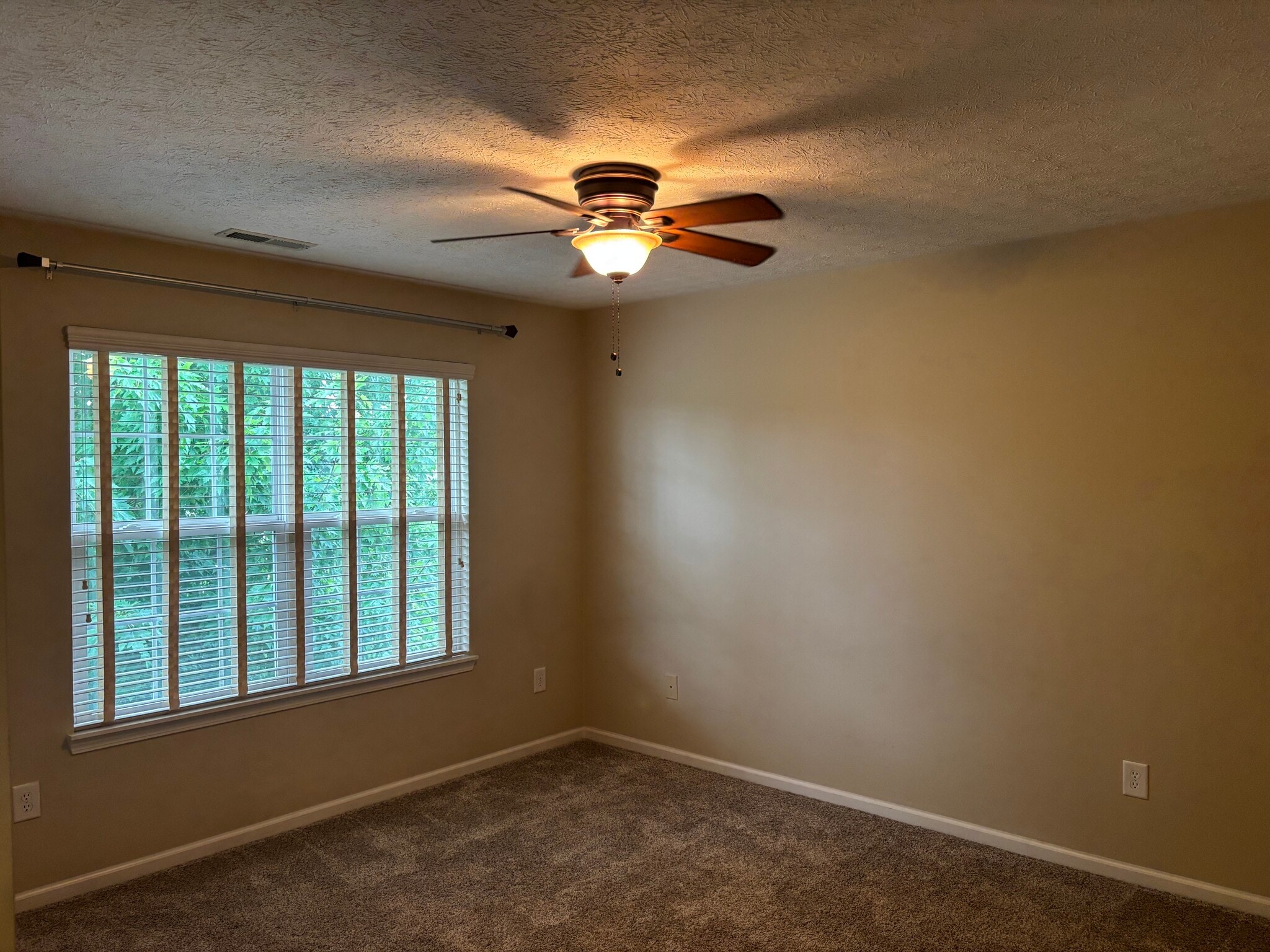 Upstairs bedroom 2 - 6648 Wilmot Ln
