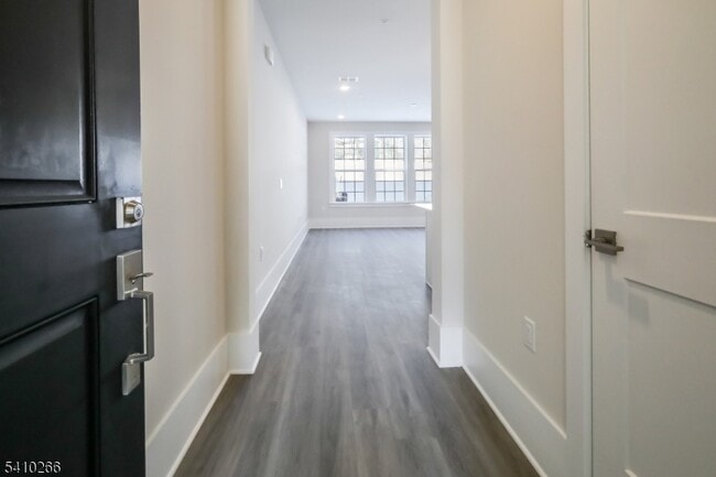 Building Photo - 179 Jasmine Dr