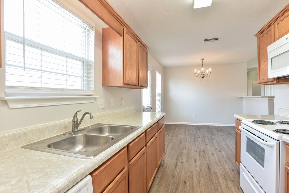 Building Photo - 154 Dreville Dr