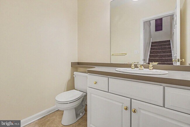 Building Photo - 645 Springhouse Ln