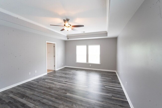 Building Photo - Coming Available!