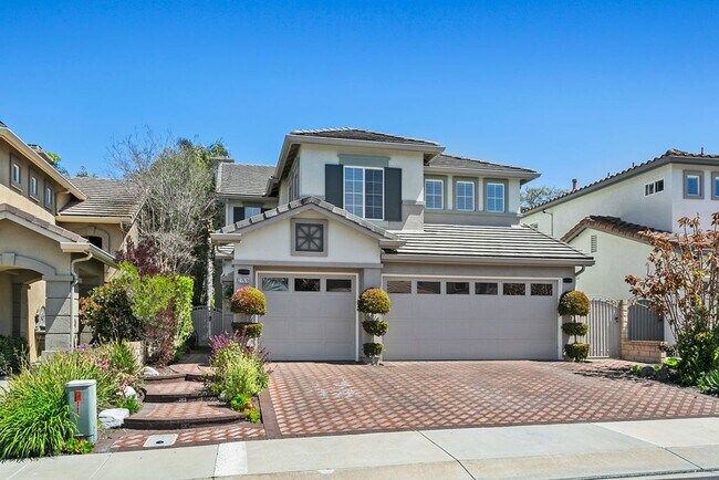 Building Photo - Gorgeous Large Furnished Home in the Gated Community of San Joaquin Hills!