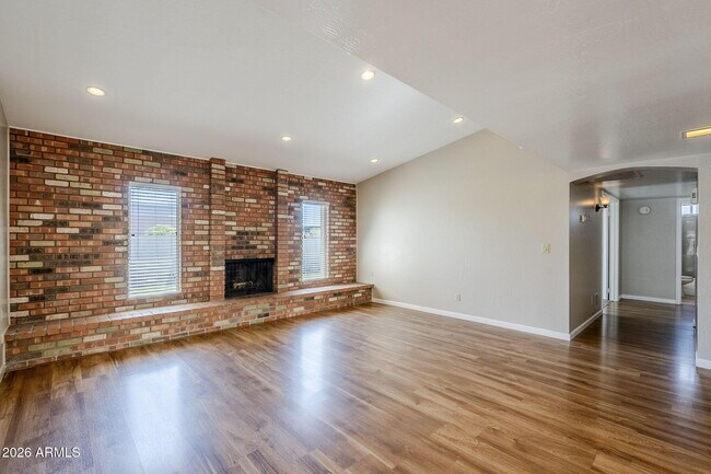 Building Photo - 7707 S Kenwood Ln