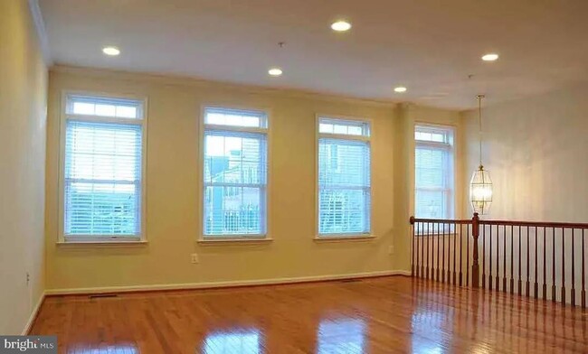 Building Photo - 20111 Cider Barrel Dr