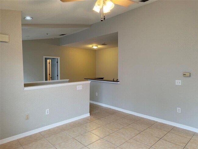 Building Photo - 826 Grand Regency Pointe
