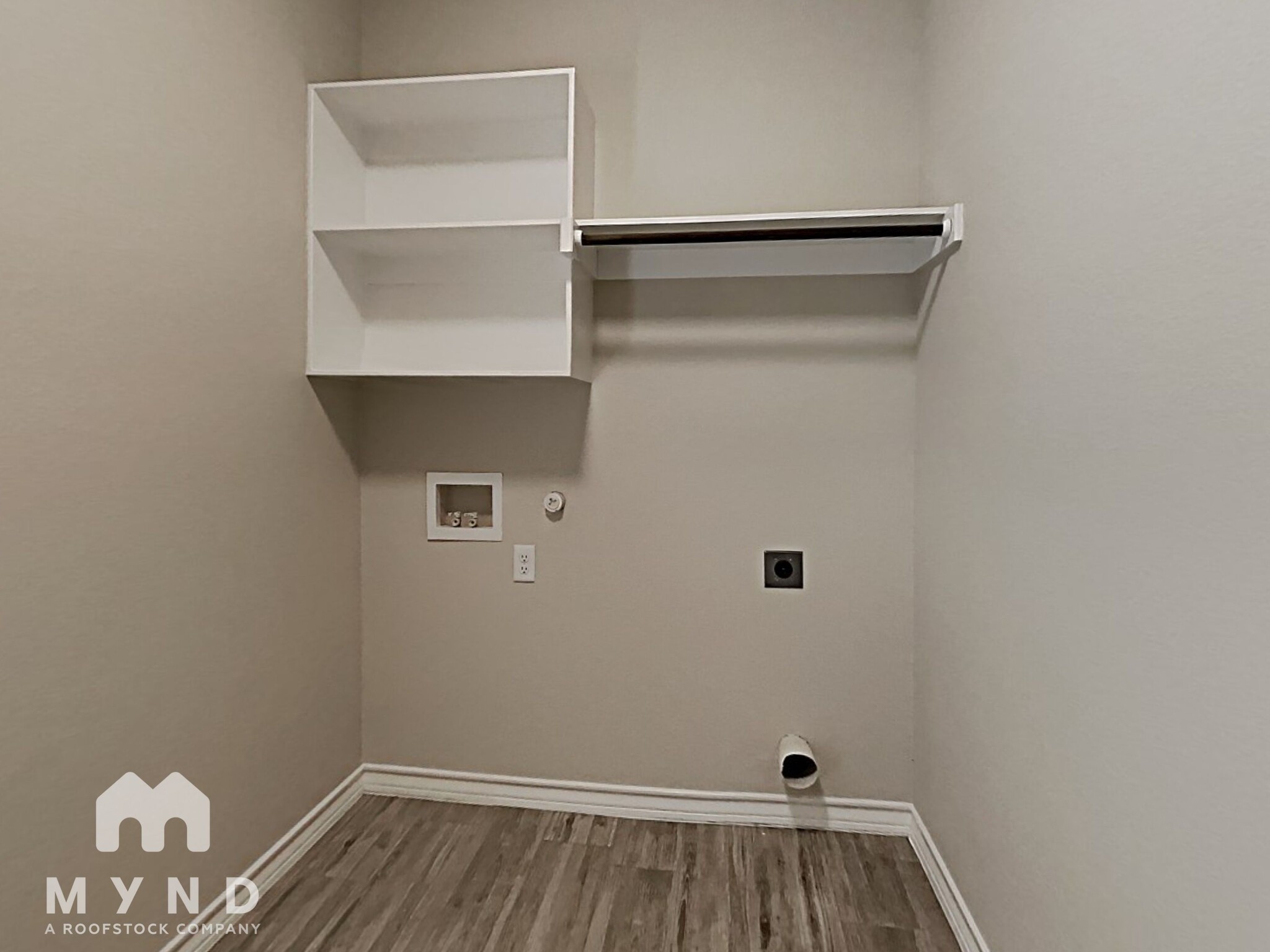 Building Photo - 5612 San Jacinto Dr