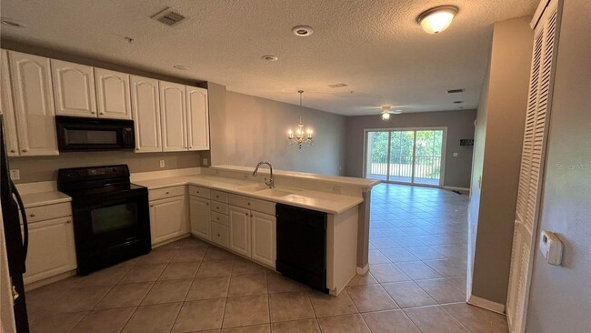 Building Photo - 16 Pinehurst Pl