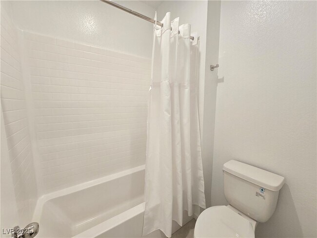 Building Photo - 375 Powell Crst Dr