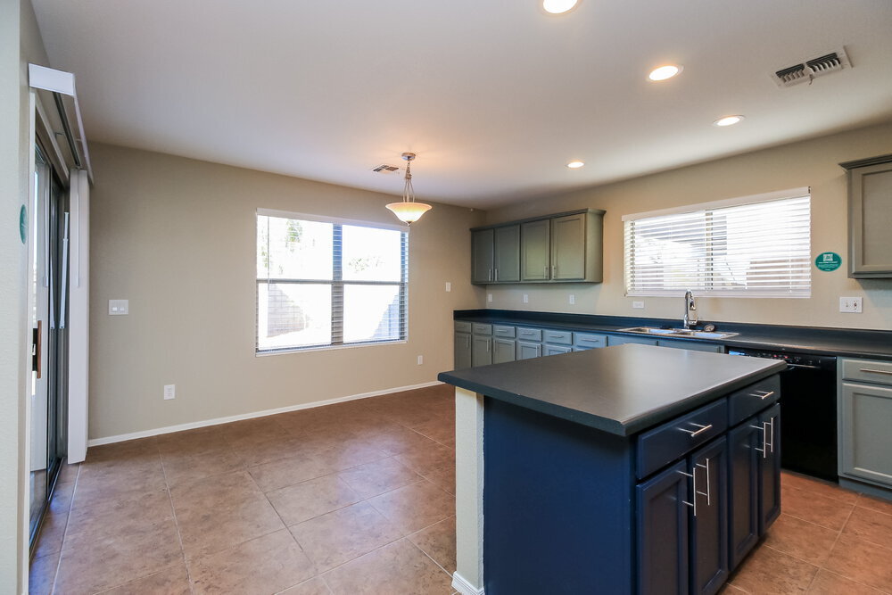 Building Photo - 11528 E Flower Cir