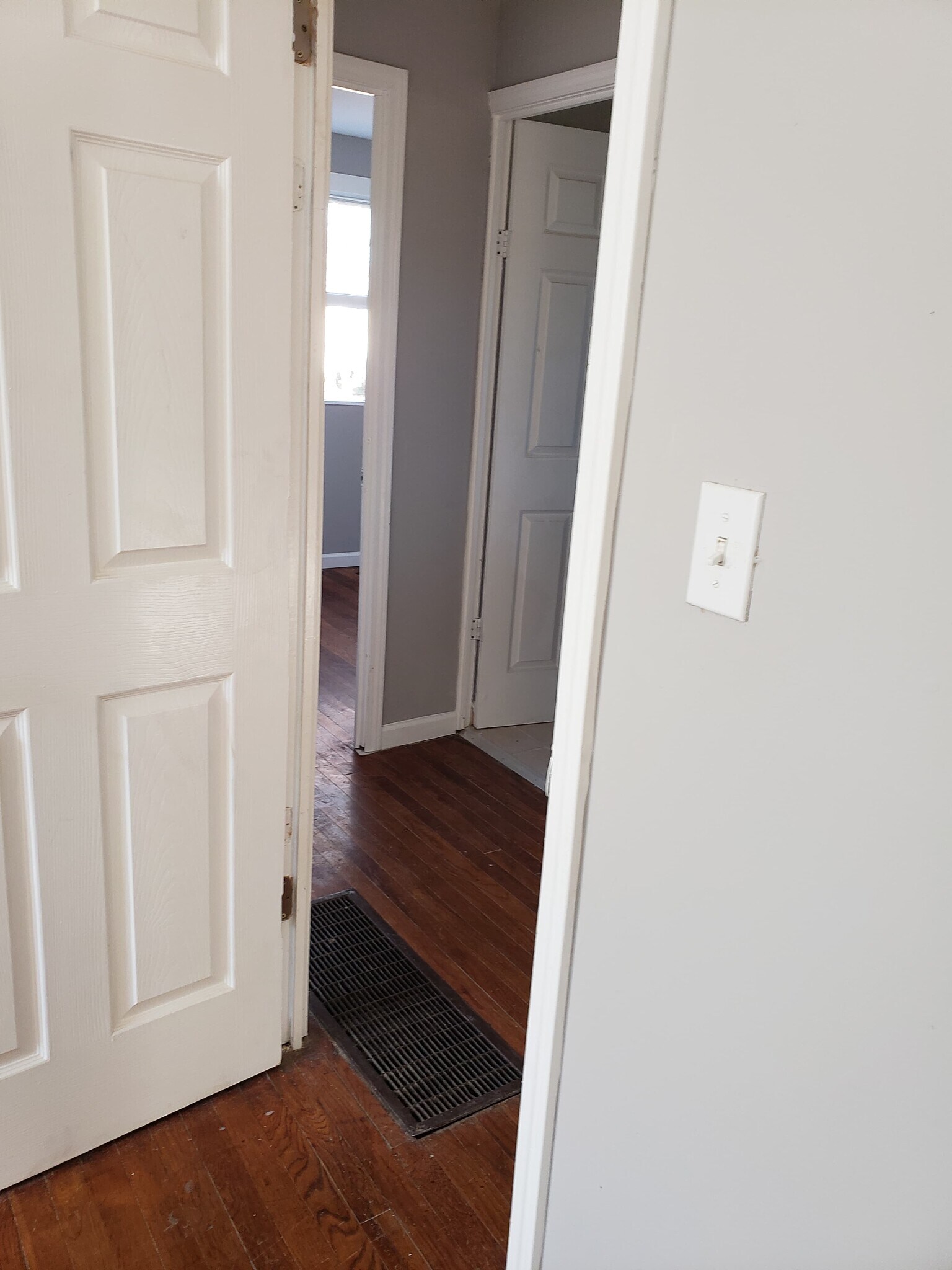 Building Photo - 4501 N Tracy Ave