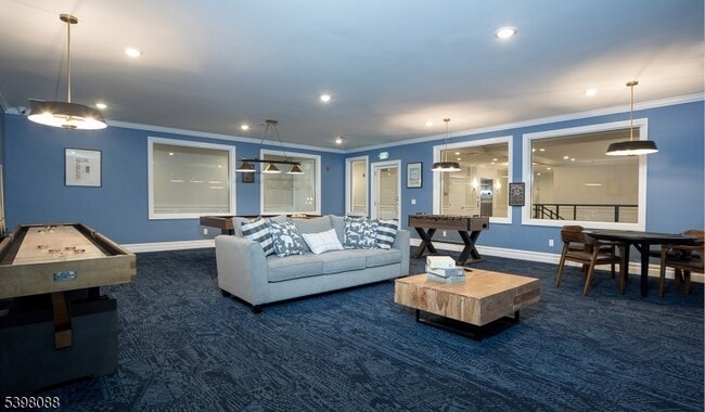 Building Photo - 663 Springfield Ave