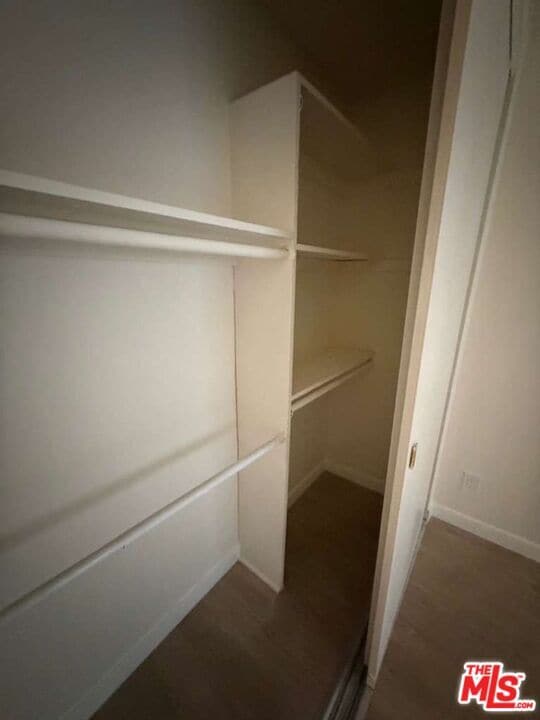 Building Photo - 848 S Holt Ave