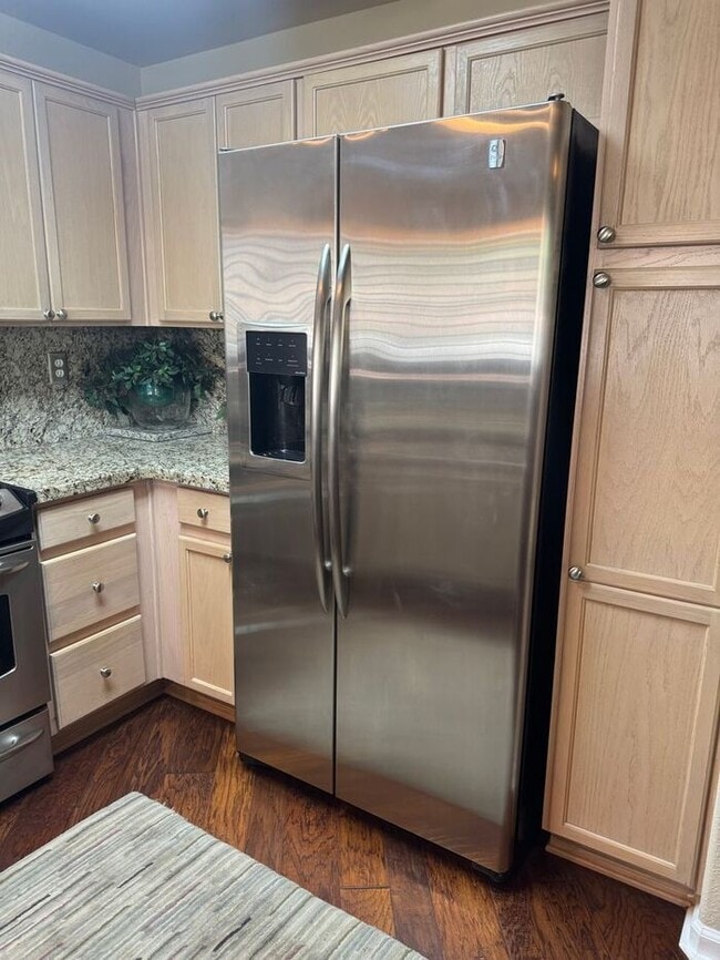 Building Photo - WOW-Factor Alert: Fully Furnished & Remodeled 2BD/2BA First Floor Condo in Wingfield Springs!