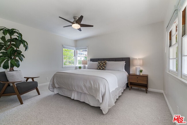 Building Photo - 100 E Kenneth Rd