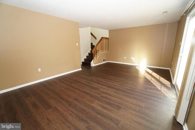 Building Photo - 2000 Harvard Dr