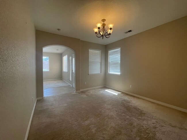 Building Photo - 8931 Ashton Loop NE