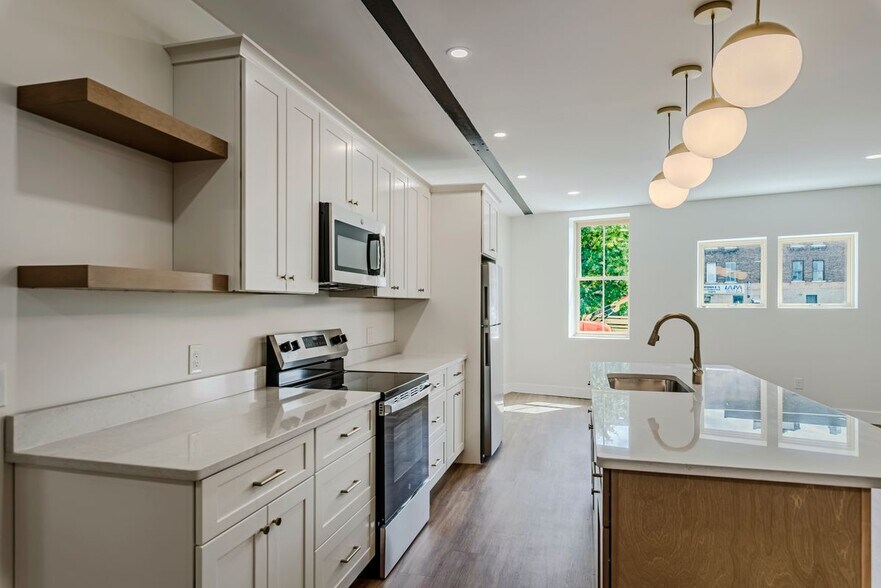 Building Photo - 106 Hotel St