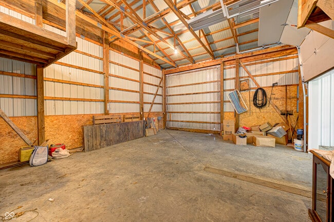 Building Photo - 2009 W 250 N