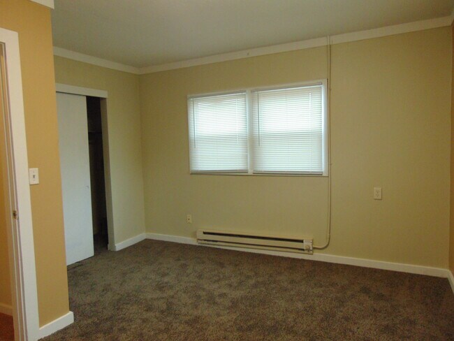 Building Photo - 10904 Tonkel Rd