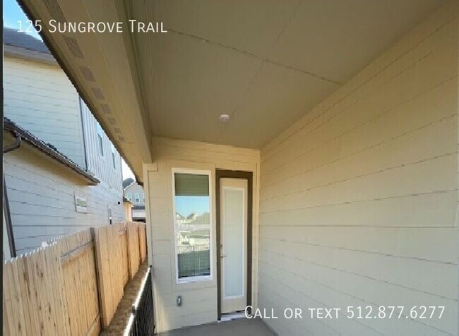 Building Photo - 125 Sungrove Trail-