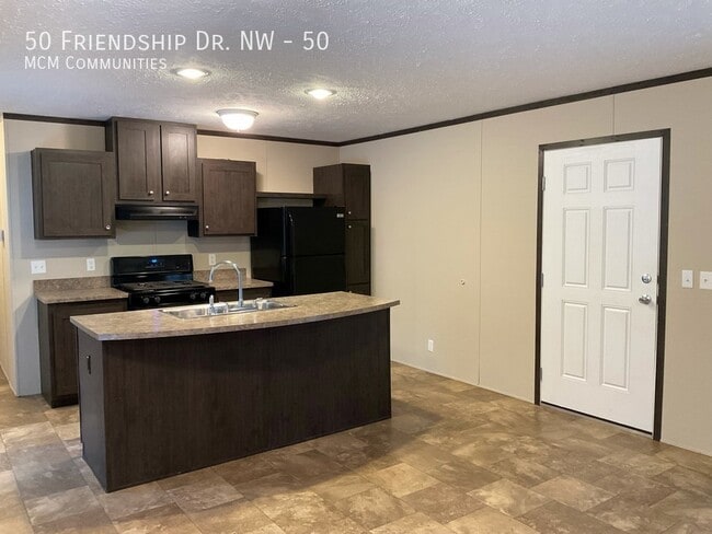 Building Photo - 50 Friendship Dr NW