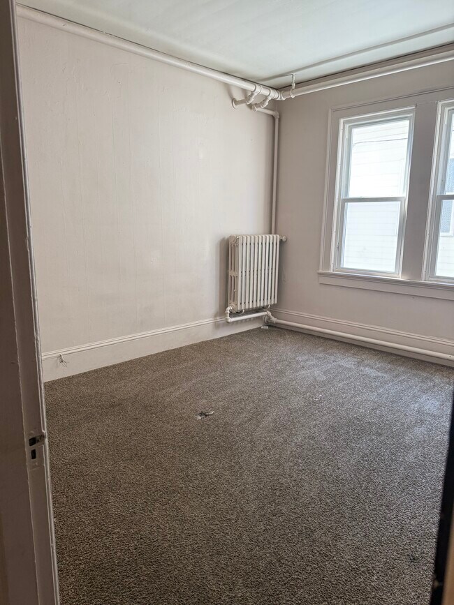 Building Photo - 1829 Main Street-3