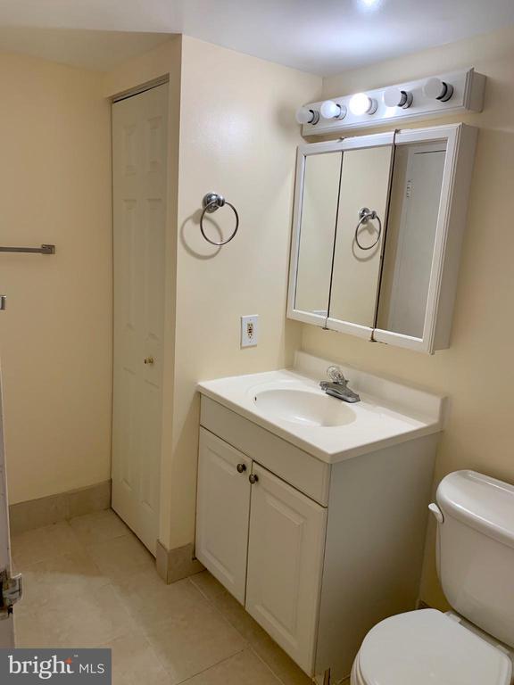 Building Photo - 7401 Westlake Terrace