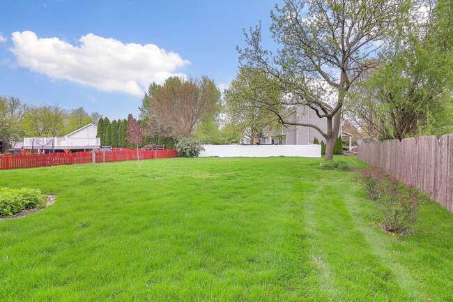 Building Photo - 5111 Wildflower Ct