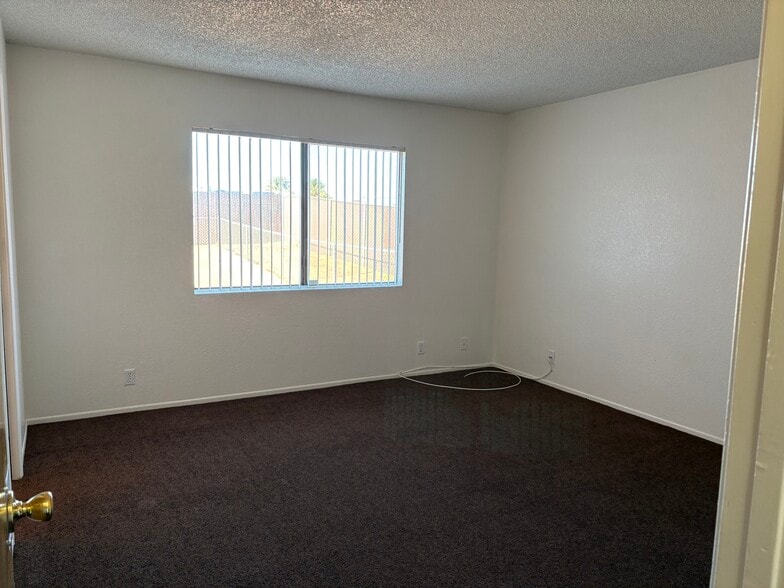 Building Photo - 22578 El Centro Rd