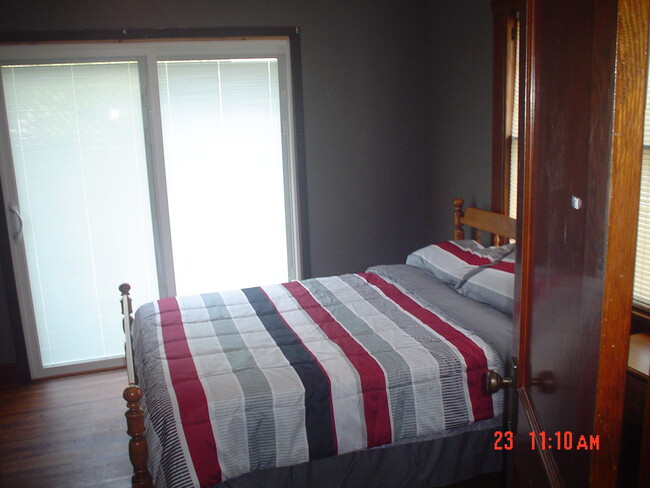 Cavern-2nd bedroom - 713 Main St