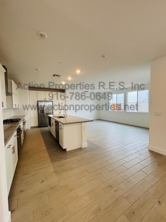 Building Photo - Action Properties RES inc. Offering Brand New Breckenridge @ Sierra West Solar 5 Bedroom 2793aq f...