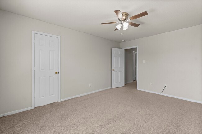 Building Photo - 16859 Blackberry Lily Ln