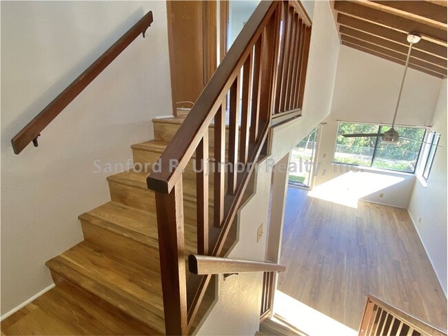 Building Photo - Ke Kumulani (3 bed/2 bath/2 prkg) Newtown,...