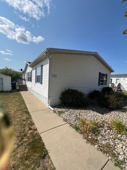 Building Photo - 291 Medina River Ct