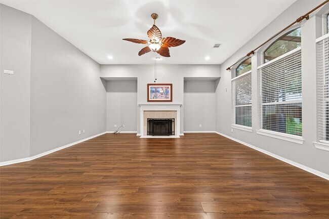 Building Photo - 23734 Indian Hills Way