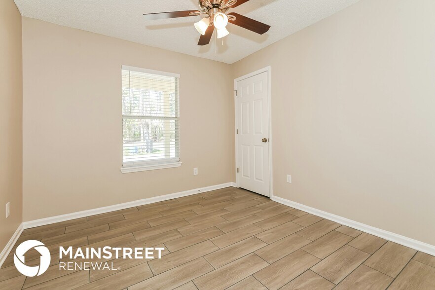 Building Photo - 2975 Brougham