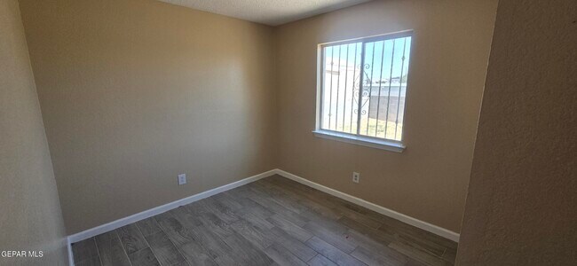 Building Photo - 11559 Tony Ponce Dr