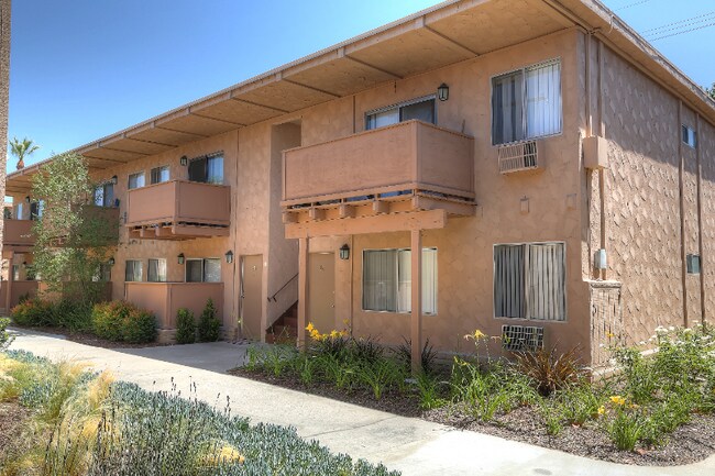 Building Photo - 16251 Woodruff Ave