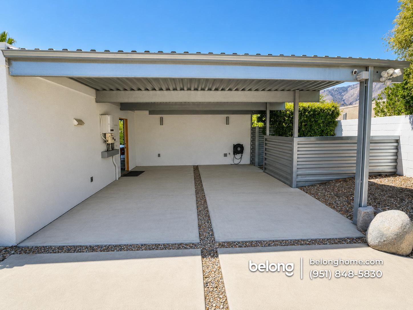 Building Photo - 655 E Racquet Club Rd
