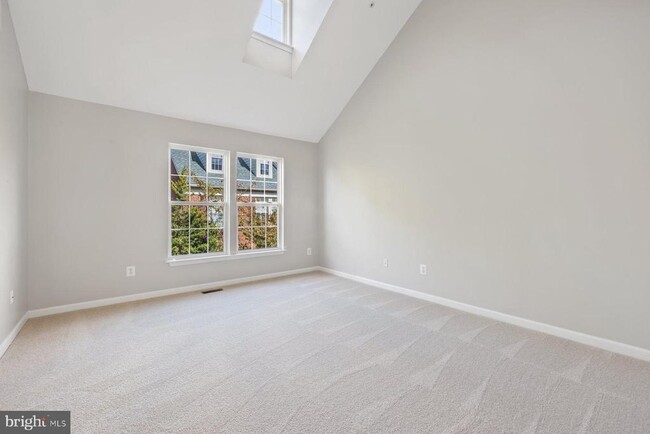 Building Photo - 726 Catts Tavern Dr