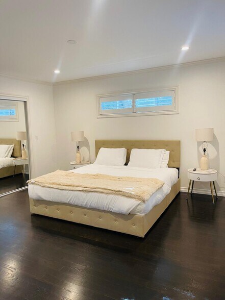 Building Photo - 17946 Valley Vista Blvd